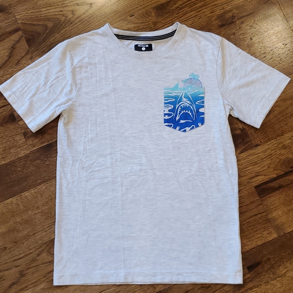 Boys Hurley shark graphic print tee size L - Picture 1 of 4